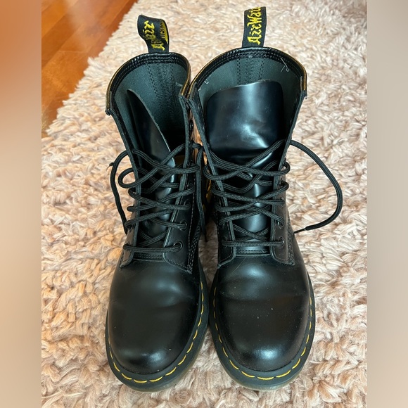 ORIGINAL DOC MARTENS- Size 7 - Picture 2 of 6